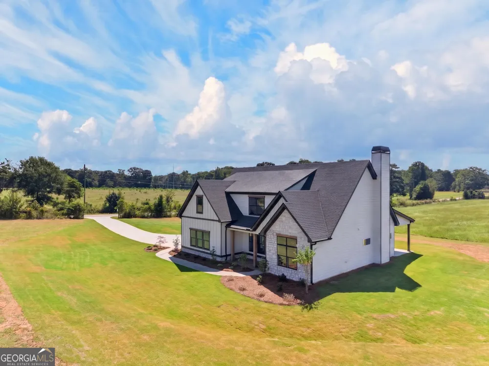 67 Gum Creek RD Roopville, GA 30170