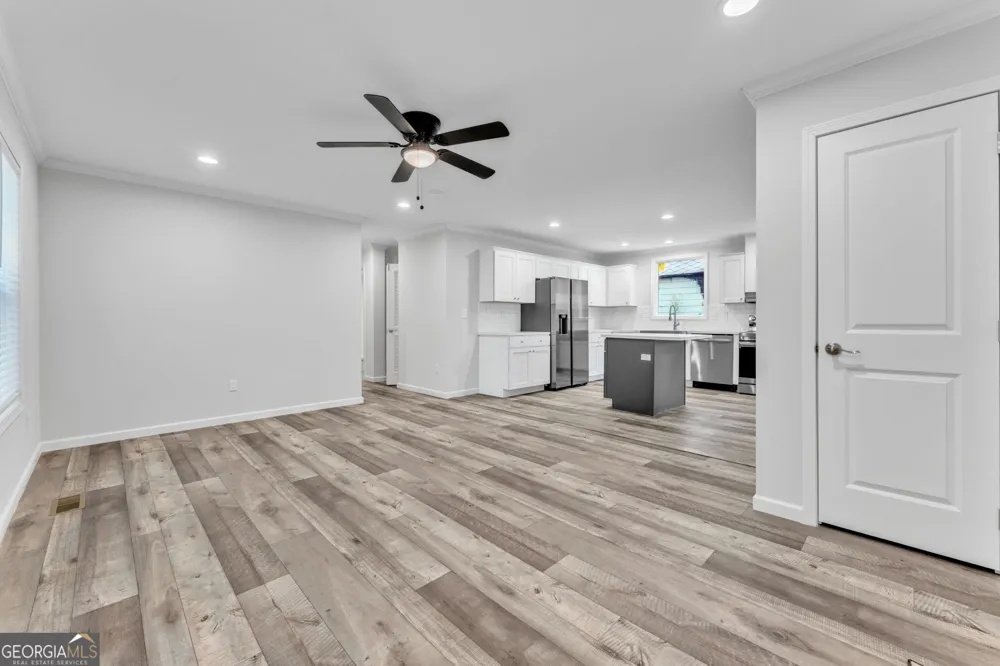 1104 E Front ST Iva, SC 29655