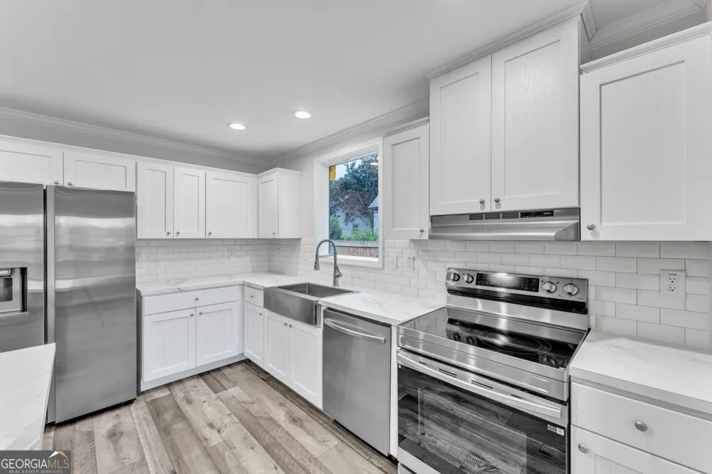 1104 E Front ST Iva, SC 29655