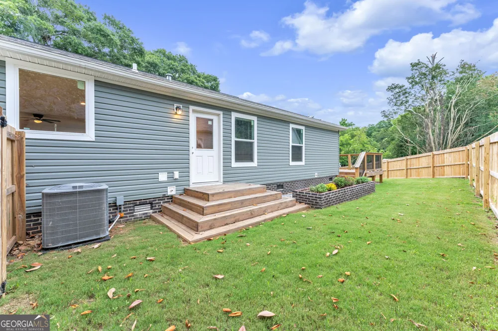 1104 E Front ST Iva, SC 29655
