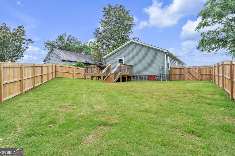 1104 E Front ST Iva, SC 29655