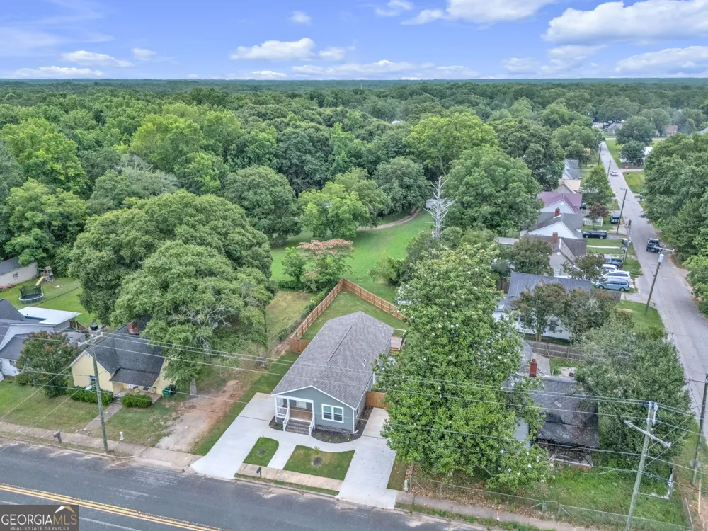 1104 E Front ST Iva, SC 29655