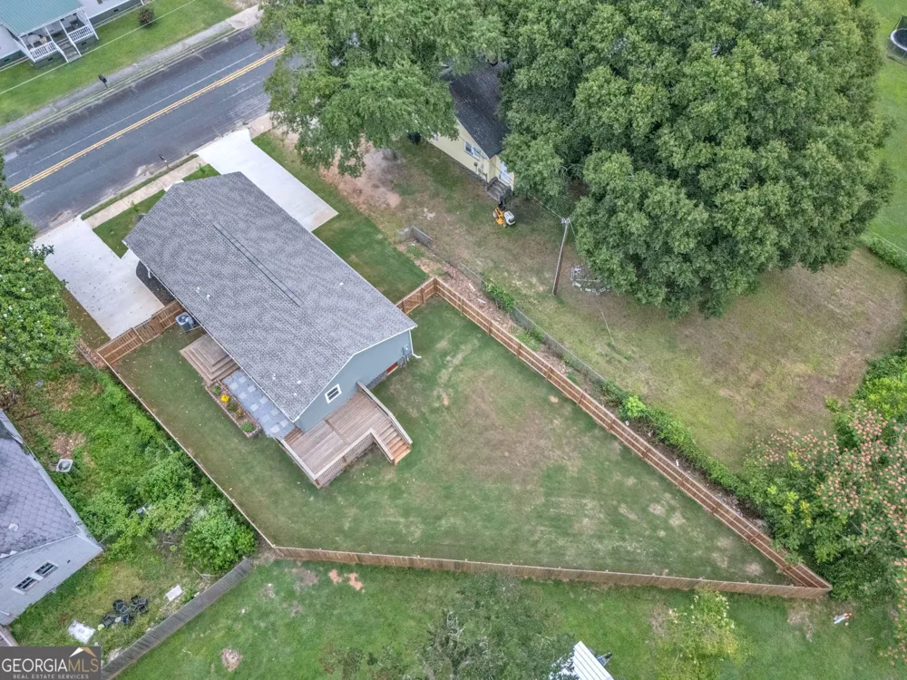 1104 E Front ST Iva, SC 29655
