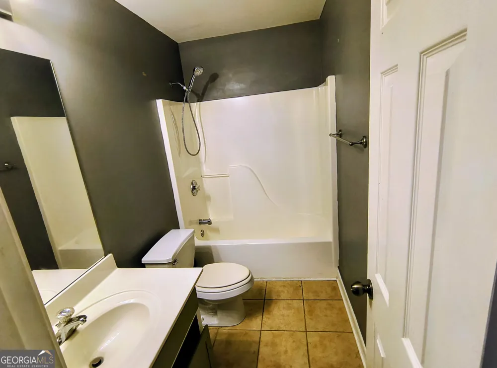 125 Clear Spring LN Oxford, GA 30054