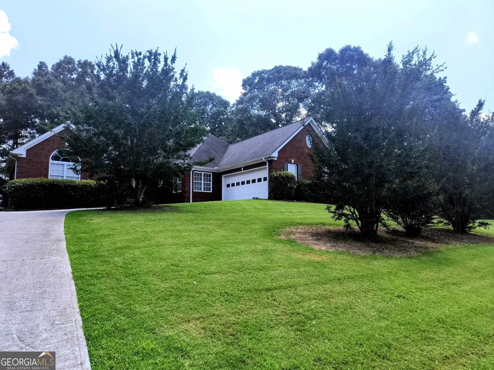 125 Clear Spring LN Oxford, GA 30054