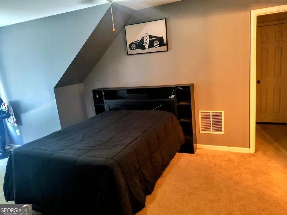 125 Clear Spring LN Oxford, GA 30054