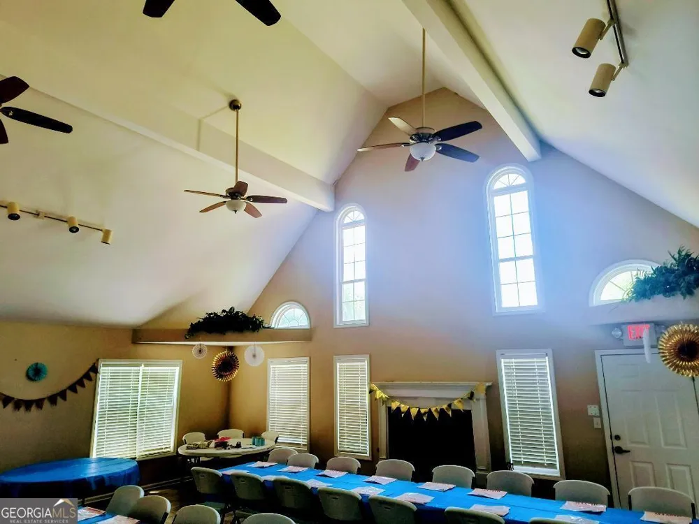 125 Clear Spring LN Oxford, GA 30054