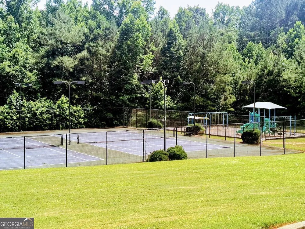 125 Clear Spring LN Oxford, GA 30054