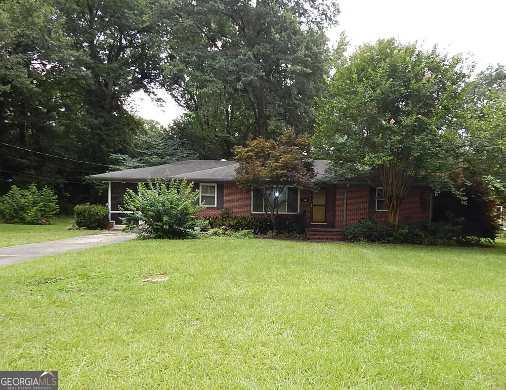 203 Spring ST Warner Robins, GA 31088