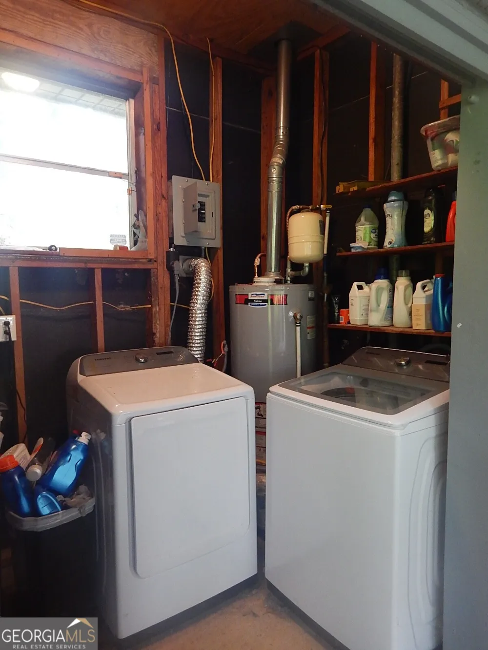 203 Spring ST Warner Robins, GA 31088