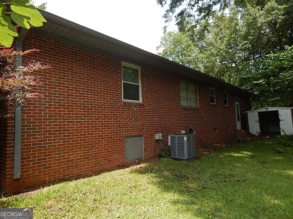 203 Spring ST Warner Robins, GA 31088