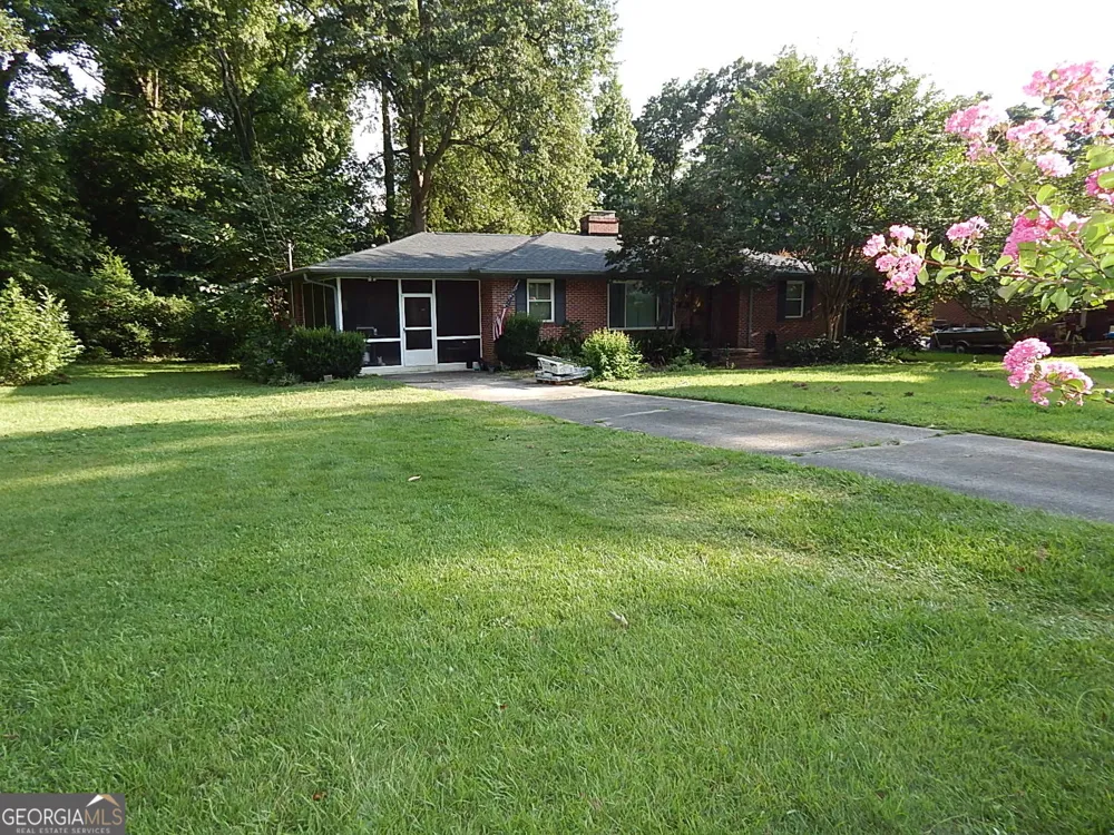 203 Spring ST Warner Robins, GA 31088
