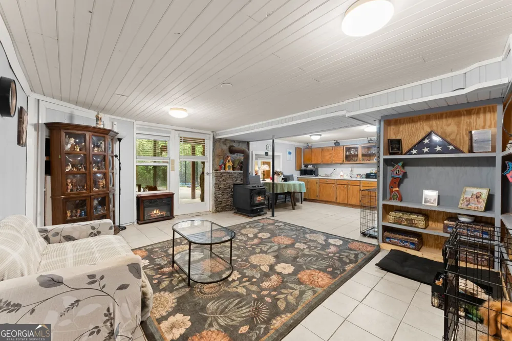 110 Pastel LN Clayton, GA 30525