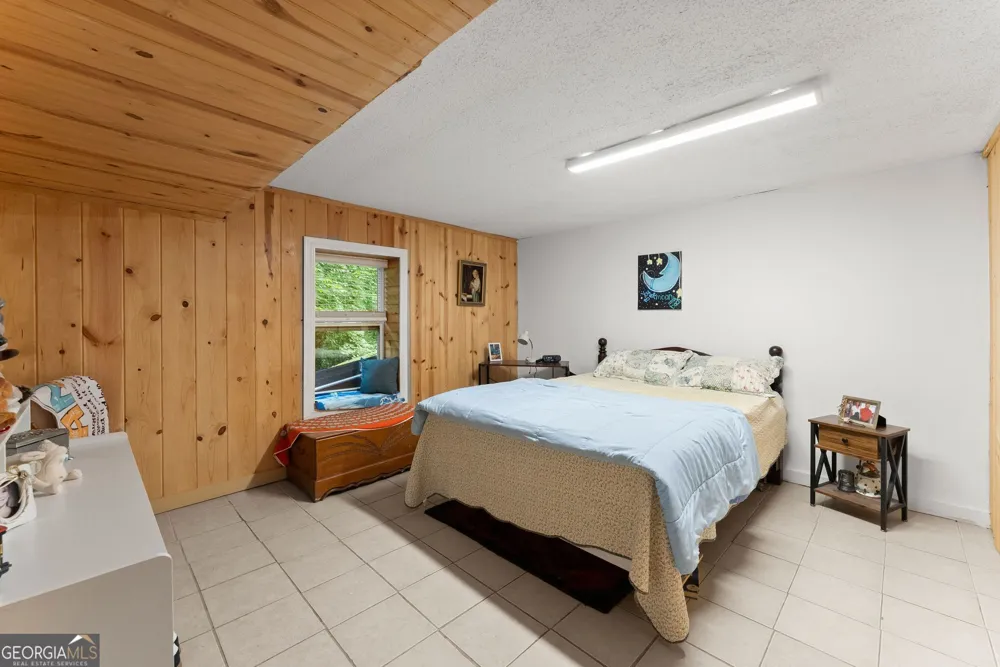110 Pastel LN Clayton, GA 30525