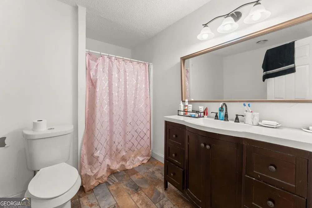 110 Pastel LN Clayton, GA 30525