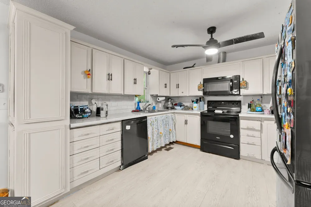 110 Pastel LN Clayton, GA 30525