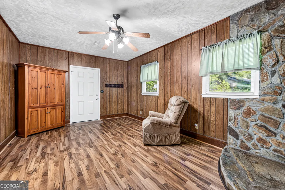 451 Defoor RD Toccoa, GA 30577