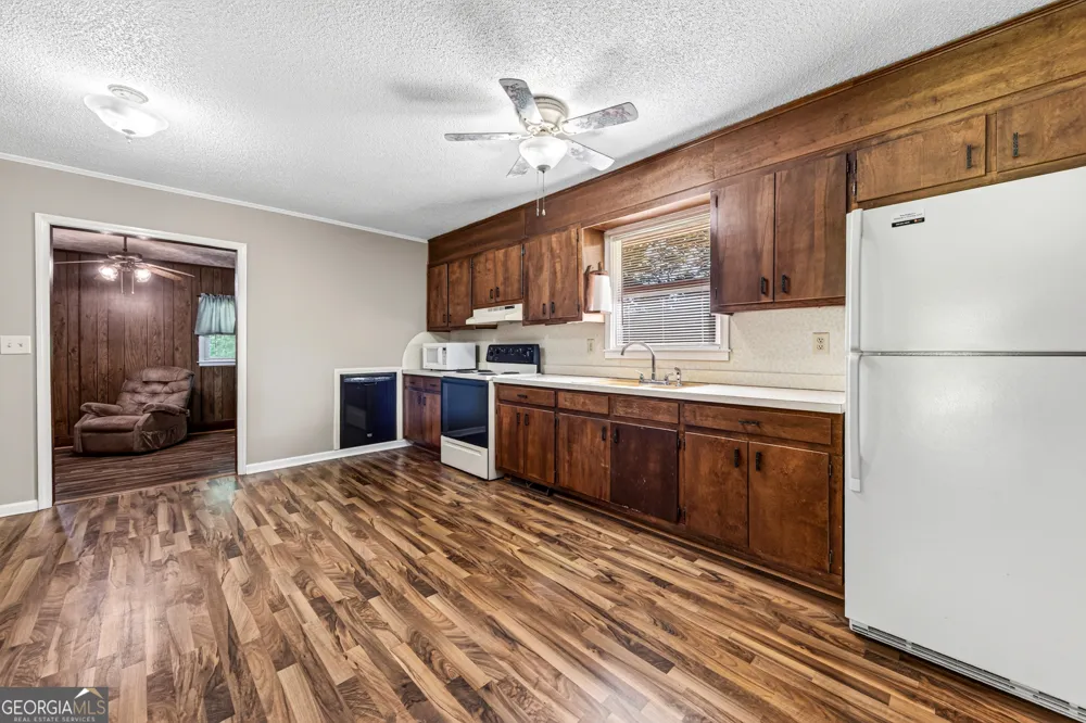451 Defoor RD Toccoa, GA 30577