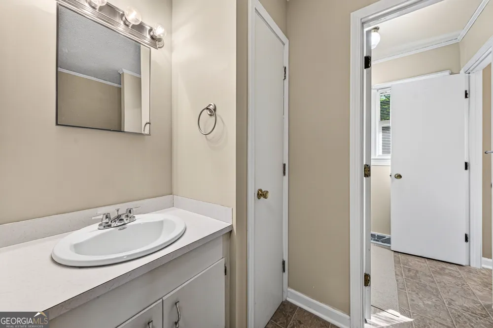 451 Defoor RD Toccoa, GA 30577