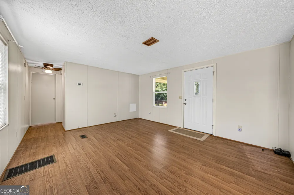451 Defoor RD Toccoa, GA 30577