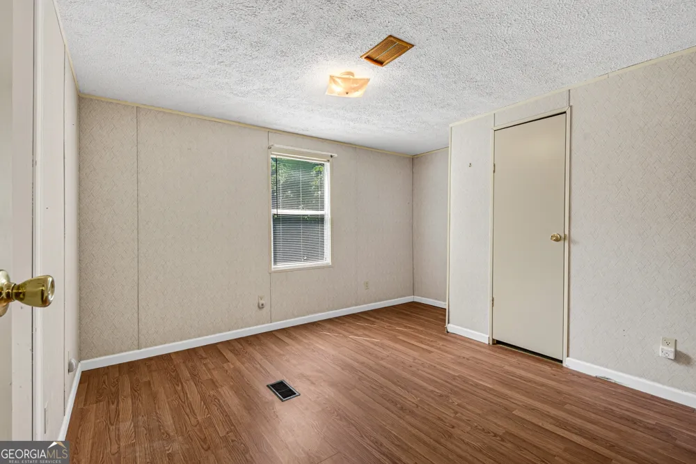 451 Defoor RD Toccoa, GA 30577