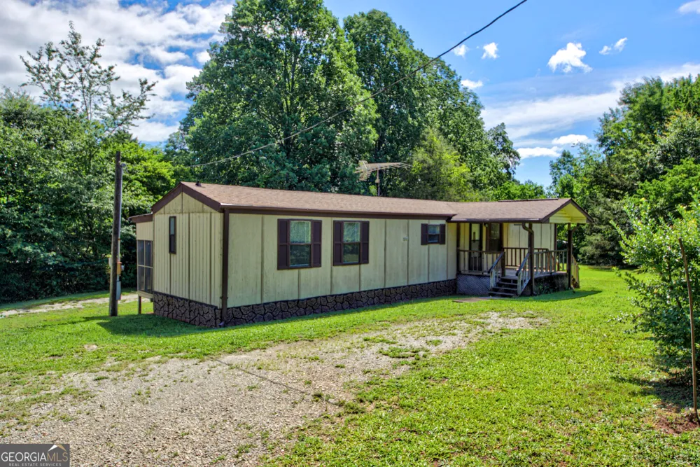 451 Defoor RD Toccoa, GA 30577