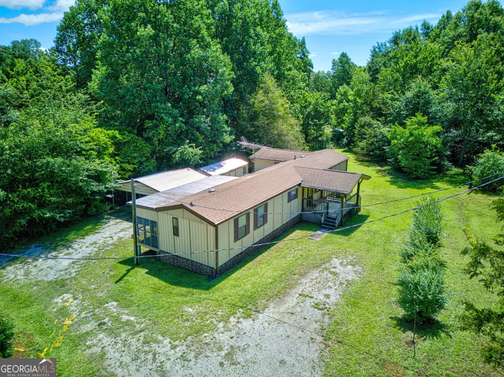 451 Defoor RD Toccoa, GA 30577
