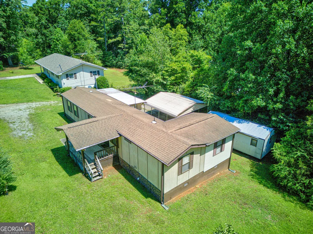 451 Defoor RD Toccoa, GA 30577