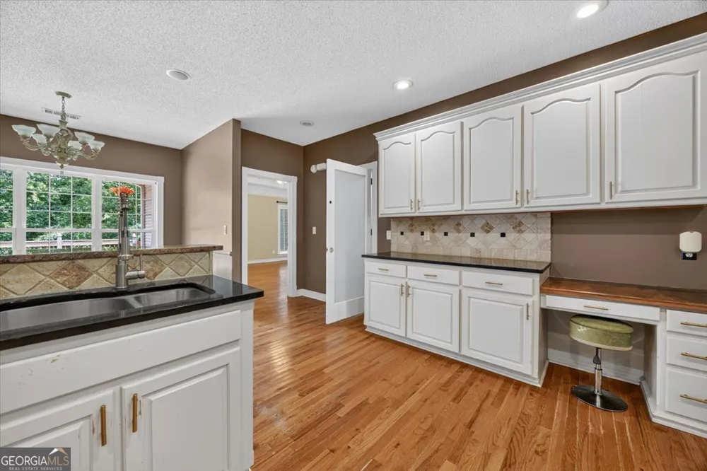 156 Henry DR Gray, GA 31032