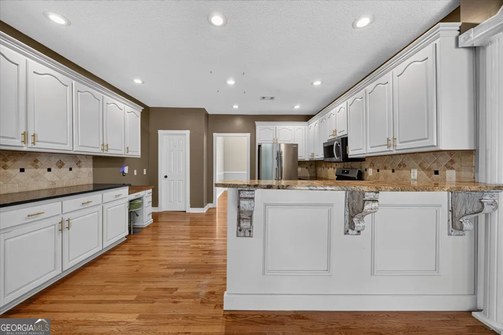 156 Henry DR Gray, GA 31032