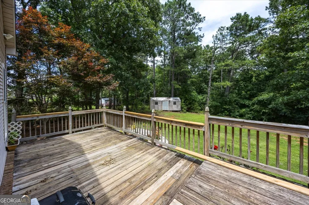156 Henry DR Gray, GA 31032