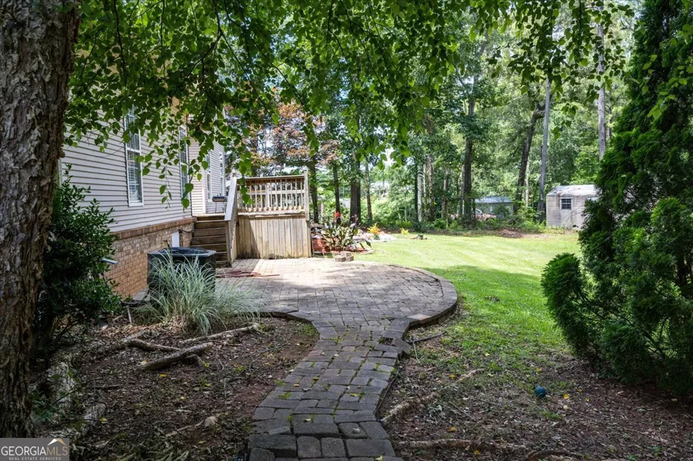 156 Henry DR Gray, GA 31032