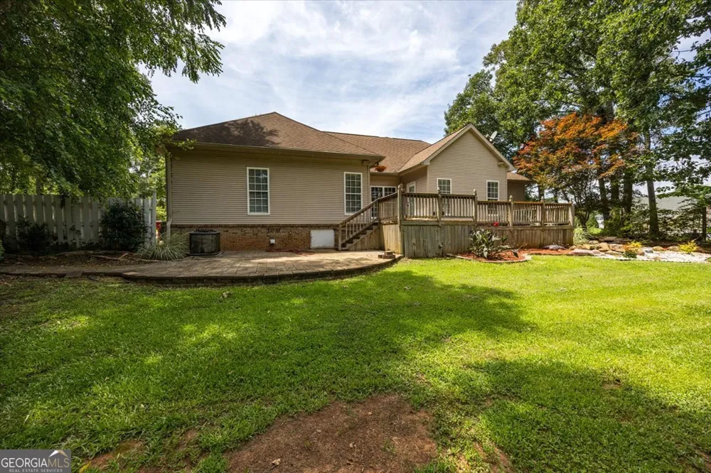 156 Henry DR Gray, GA 31032