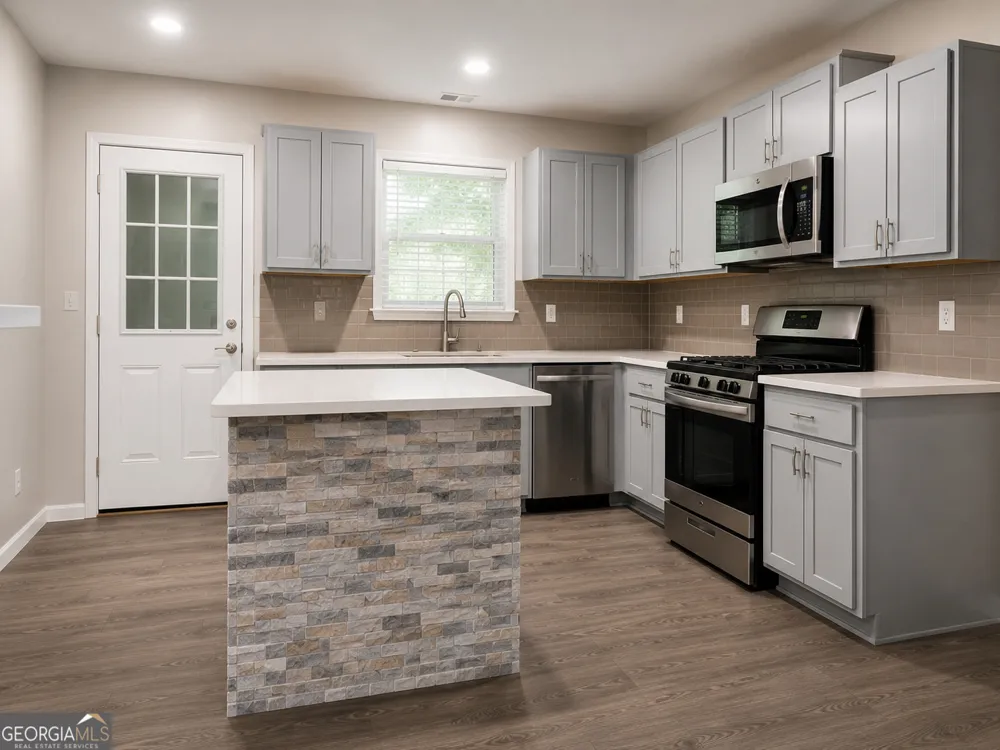 5700 Hollow Ridge LN Norcross, GA 30071