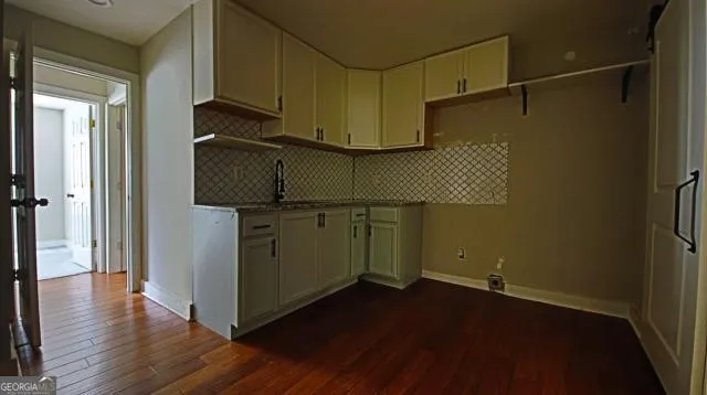 5700 Hollow Ridge LN Norcross, GA 30071