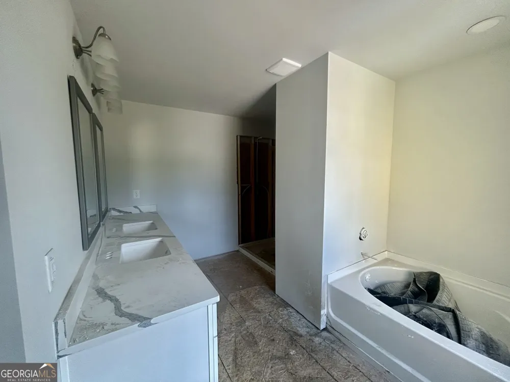 104 Duck Walk WAY Hogansville, GA 30230