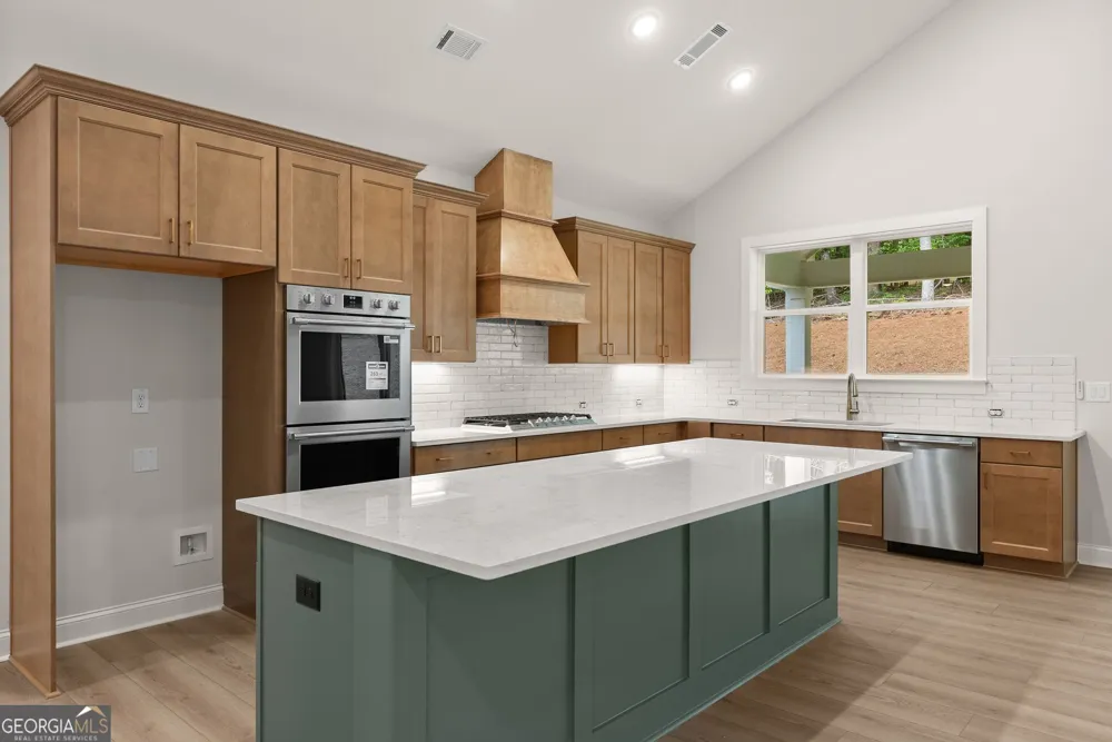 708 Plum LN Clarkesville, GA 30523