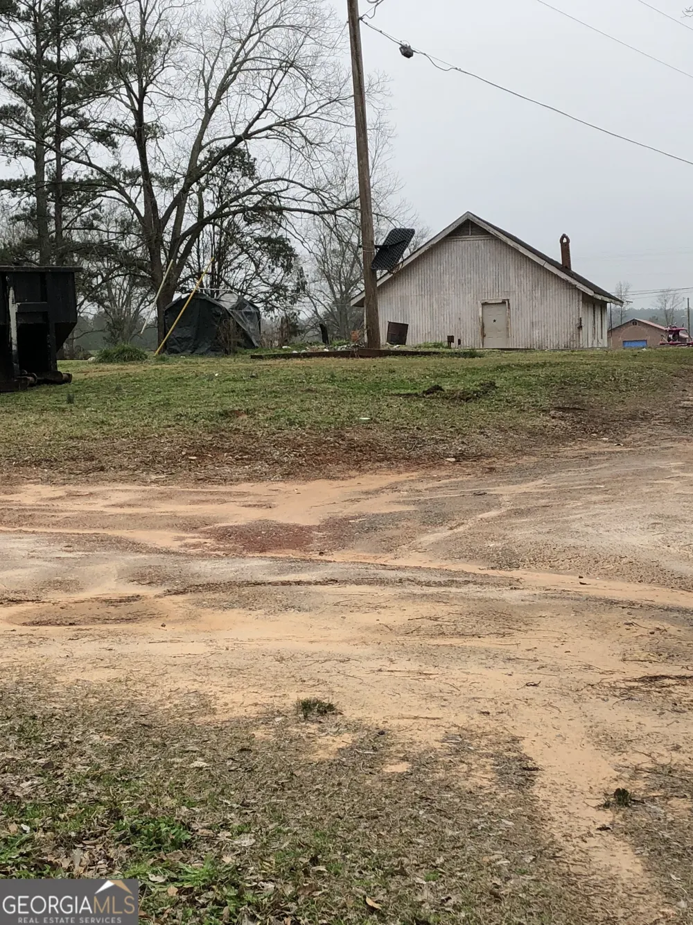 607 Boxankle RD Forsyth, GA 31029