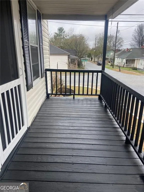 52 Ivy ST Porterdale, GA 30014
