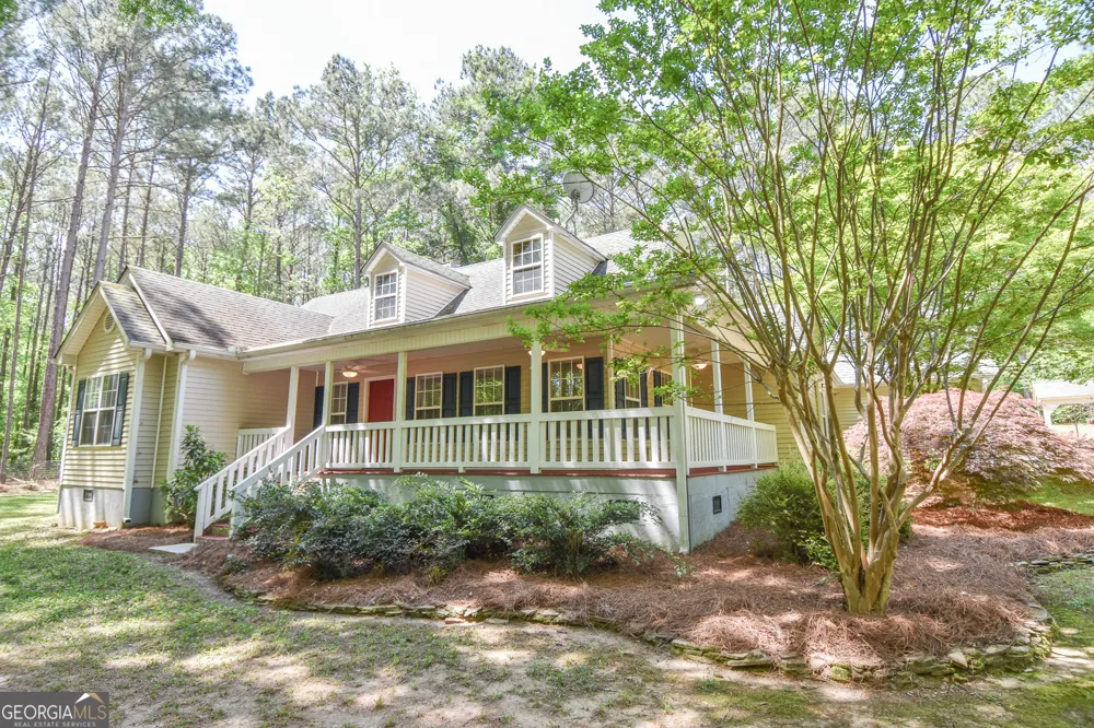 75 Katies CT Meansville, GA 30256