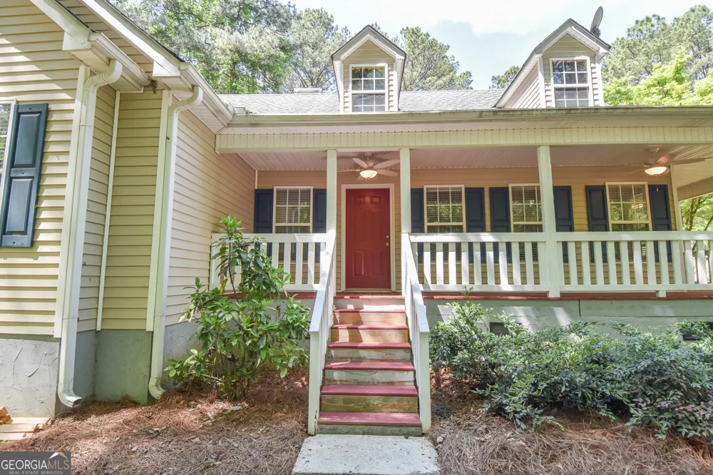 75 Katies CT Meansville, GA 30256