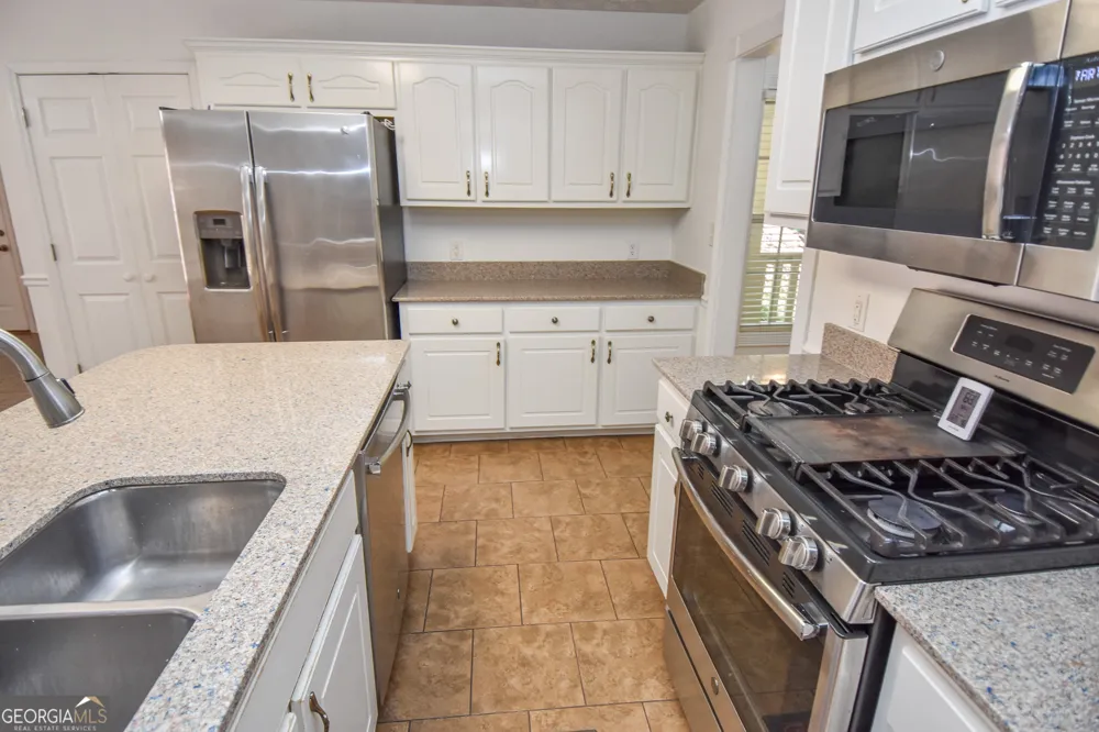 75 Katies CT Meansville, GA 30256