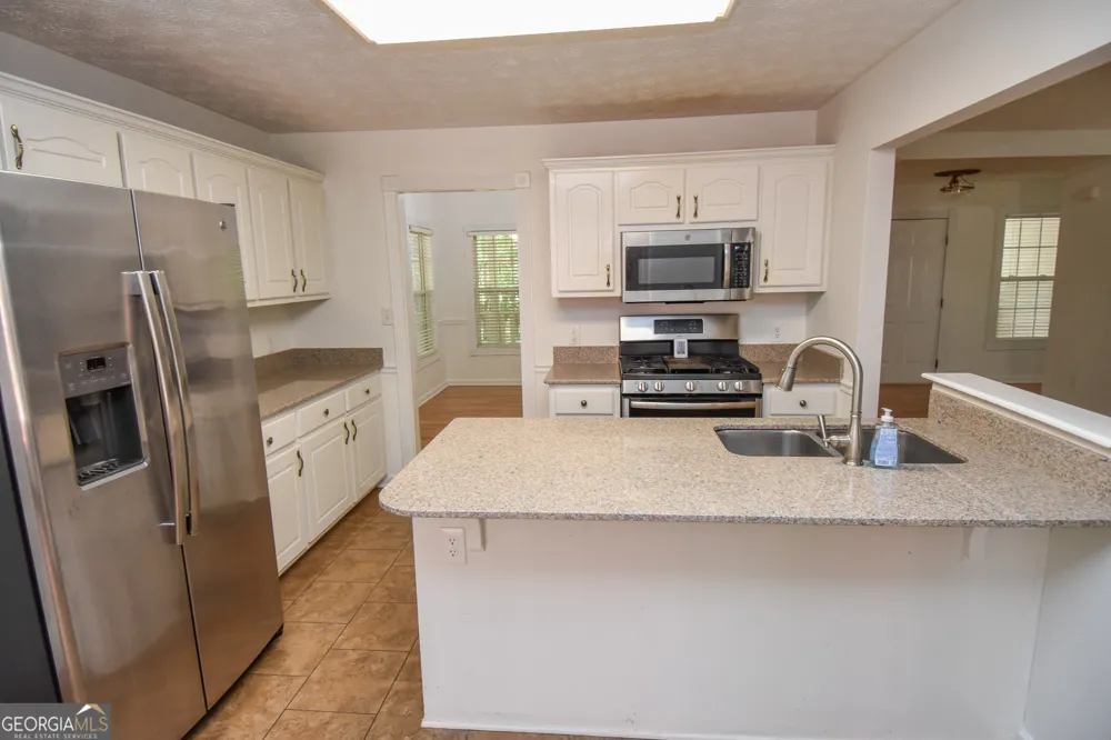 75 Katies CT Meansville, GA 30256