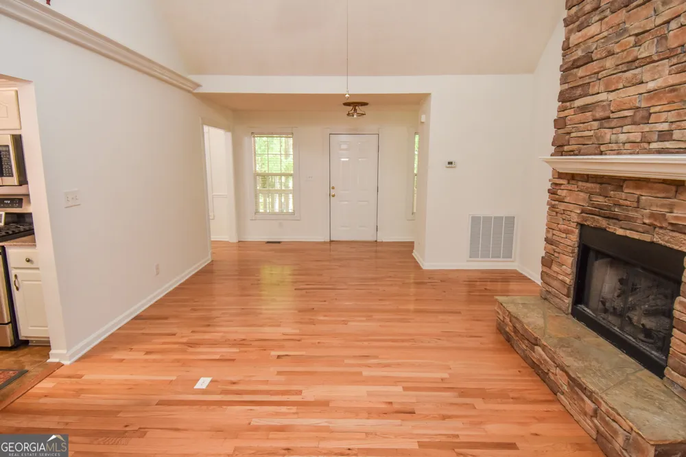 75 Katies CT Meansville, GA 30256