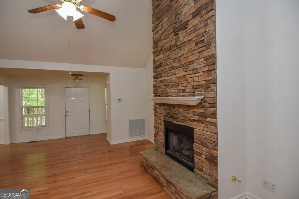 75 Katies CT Meansville, GA 30256