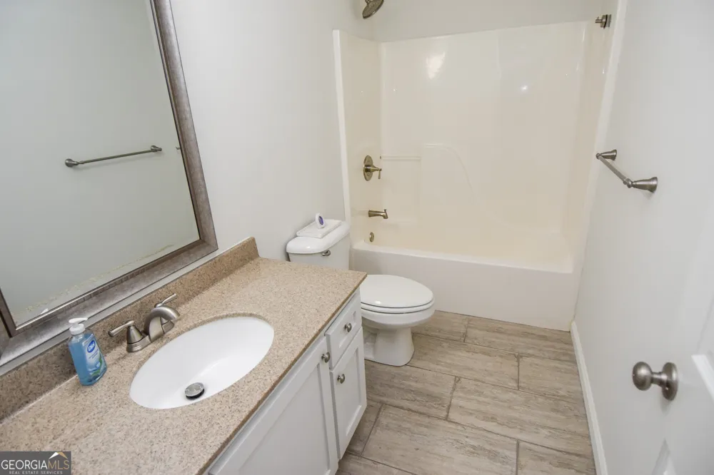 75 Katies CT Meansville, GA 30256