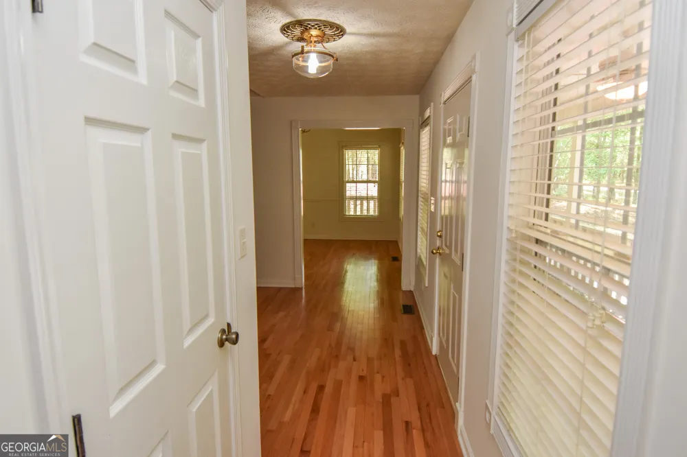 75 Katies CT Meansville, GA 30256