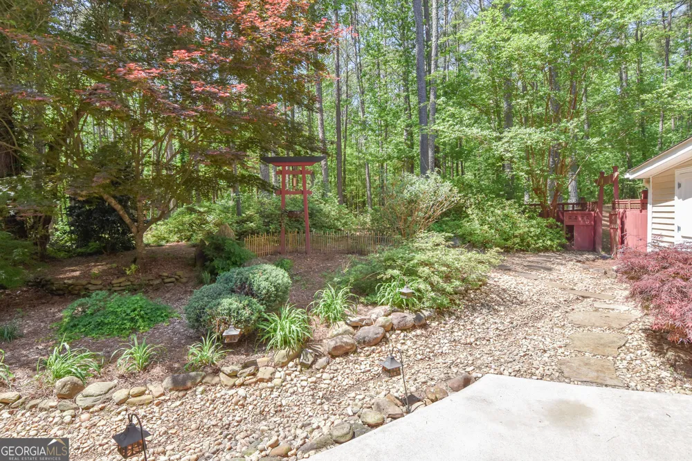 75 Katies CT Meansville, GA 30256