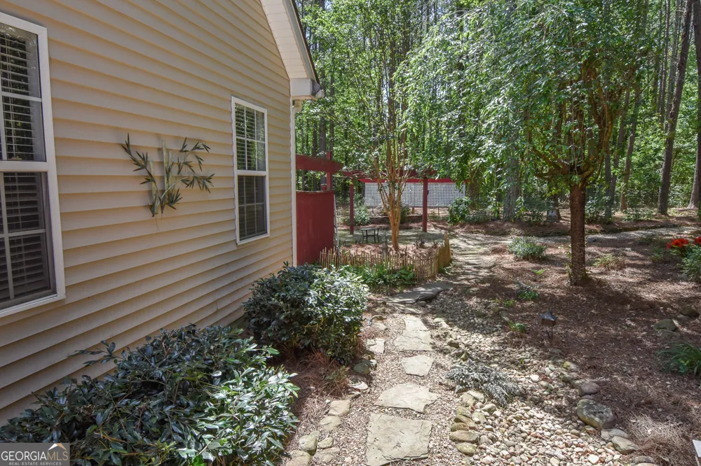 75 Katies CT Meansville, GA 30256