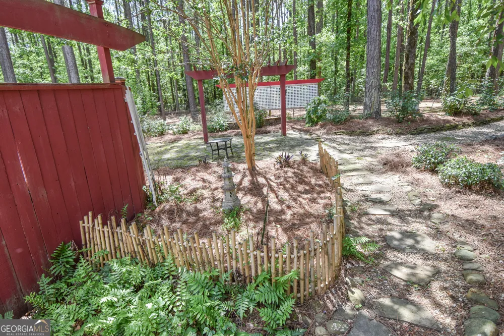 75 Katies CT Meansville, GA 30256